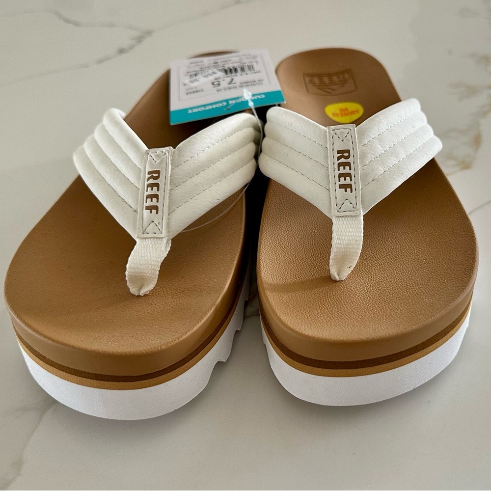 Reef Cushion Shea HI platform flip flops 7.5 new w tag white & tan